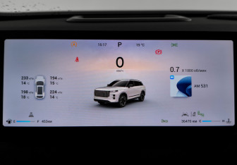 Подержанный автомобиль Jaecoo J7 2023 года (24 фото)