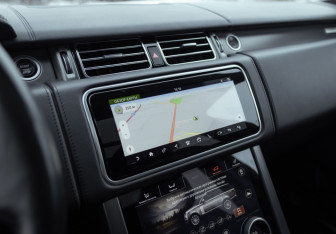 Подержанный автомобиль Land Rover Range Rover 2021 года (27 фото)