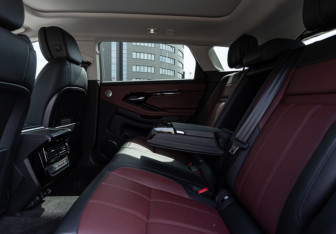 Новый Land Rover Range Rover Evoque 2025 (11 фото)