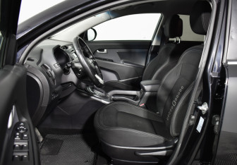 Подержанный автомобиль Kia Sportage 2013 года (10 фото)