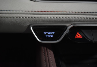 Подержанный автомобиль Geely Monjaro 2023 года (18 фото)