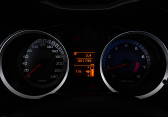 Подержанный автомобиль Mitsubishi Lancer Sedan 2008 года (20 фото)