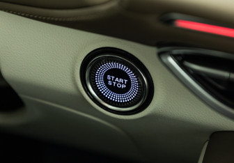 Подержанный автомобиль Voyah Free 2021 года (22 фото)