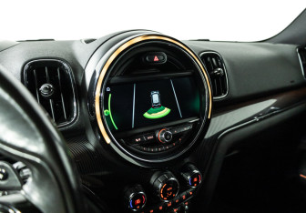 Подержанный автомобиль MINI Countryman 2017 года (20 фото)