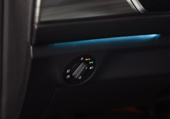 Подержанный автомобиль Volkswagen Jetta Sedan 2020 года (17 фото)