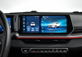 Подержанный автомобиль Geely Coolray 2023 года (16 фото)