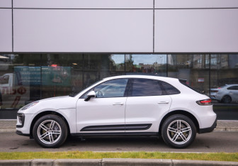 Подержанный автомобиль Porsche Macan 2021 года (9 фото)