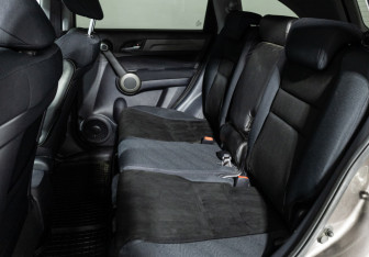 Подержанный автомобиль Honda CR-V 2012 года (10 фото)