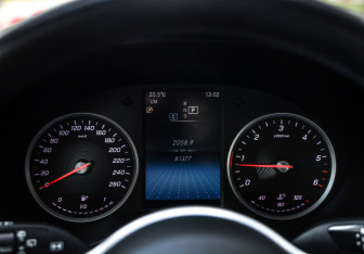 Подержанный автомобиль Mercedes-Benz GLC Coupe 2021 года (14 фото)