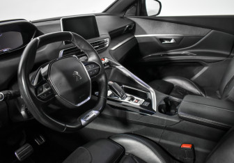 Подержанный автомобиль Peugeot 5008 Suv 2019 года (9 фото)