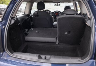 Подержанный автомобиль MINI Hatch 2016 года (25 фото)
