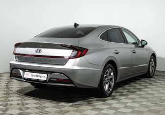 Подержанный автомобиль Hyundai Sonata 2020 года (5 фото)