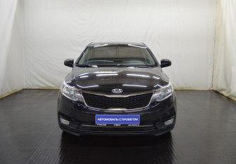 Подержанный автомобиль Kia Rio Sedan 2017 года (2 фото)