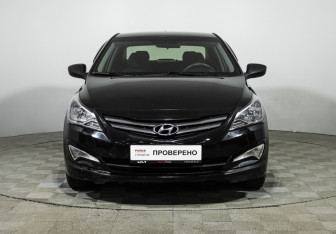 Подержанный автомобиль Hyundai Solaris Sedan 2015 года (2 фото)