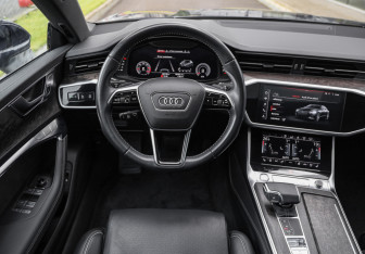 Подержанный автомобиль Audi A7 2019 года (16 фото)