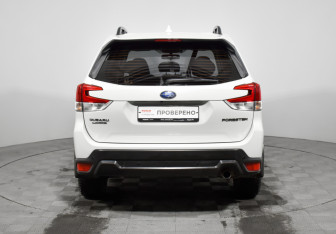 Подержанный автомобиль Subaru Forester Suv 2021 года (6 фото)