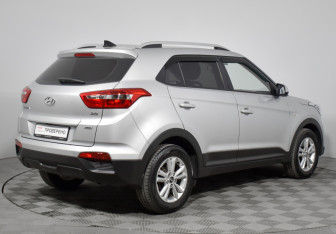 Подержанный автомобиль Hyundai Creta 2017 года (5 фото)