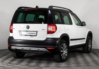 Подержанный автомобиль Skoda Yeti 2012 года (5 фото)