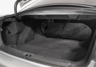 Подержанный автомобиль Toyota Avensis Sedan 2008 года (27 фото)