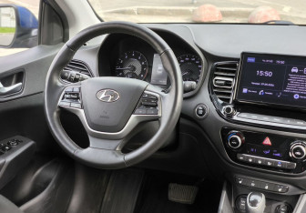 Подержанный автомобиль Hyundai Solaris Sedan 2022 года (11 фото)