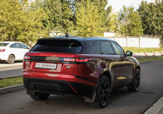 Подержанный автомобиль Land Rover Range Rover Velar 2020 года (6 фото)