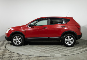 Подержанный автомобиль Nissan Qashqai 2007 года (8 фото)