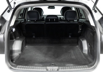 Подержанный автомобиль Geely Atlas 2023 года (26 фото)