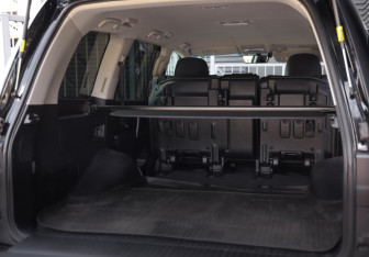 Подержанный автомобиль Toyota Land Cruiser Suv 2016 года (31 фото)