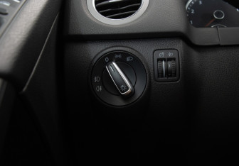 Подержанный автомобиль Volkswagen Tiguan 2010 года (17 фото)