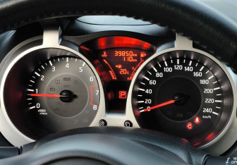 Подержанный автомобиль Nissan Juke 2018 года (21 фото)