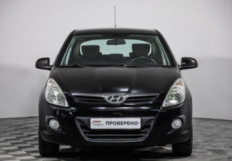 Подержанный автомобиль Hyundai i20 2010 года (2 фото)