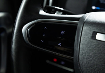 Подержанный автомобиль Jaecoo J7 2023 года (18 фото)