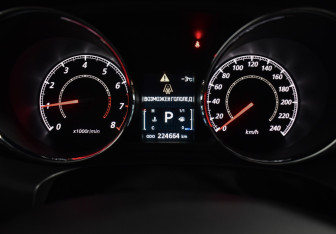 Подержанный автомобиль Mitsubishi ASX 2013 года (19 фото)