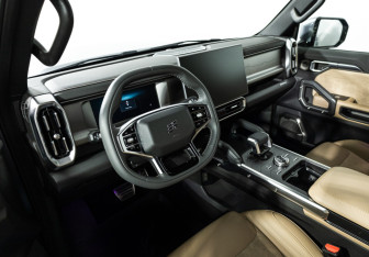 Подержанный автомобиль Jetour T2 2024 года (11 фото)