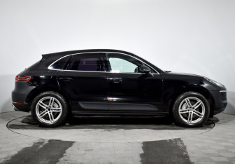 Подержанный автомобиль Porsche Macan 2017 года (4 фото)