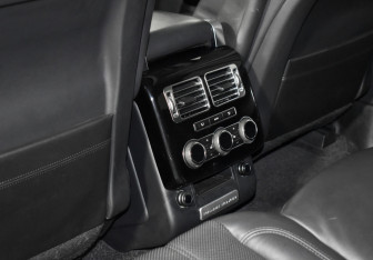 Подержанный автомобиль Land Rover Range Rover 2013 года (14 фото)