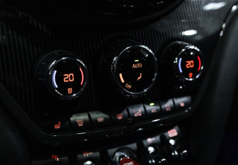 Подержанный автомобиль MINI Countryman 2019 года (28 фото)