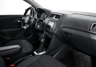 Подержанный автомобиль Volkswagen Polo Sedan 2020 года (13 фото)