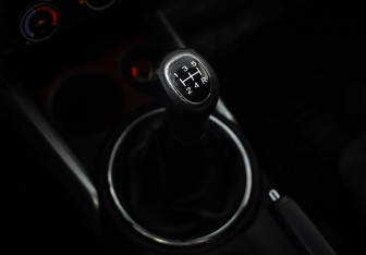 Подержанный автомобиль Mitsubishi ASX 2011 года (15 фото)