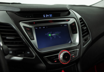 Подержанный автомобиль Hyundai Elantra Sedan 2015 года (15 фото)