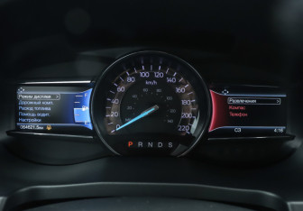 Подержанный автомобиль Ford Explorer 2018 года (21 фото)