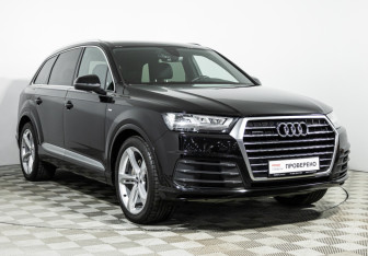 Подержанный автомобиль Audi Q7 2017 года (3 фото)