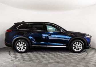 Подержанный автомобиль Mazda CX-9 2017 года (4 фото)
