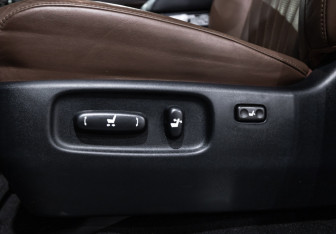 Подержанный автомобиль Toyota Land Cruiser Suv 2019 года (25 фото)