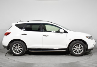 Подержанный автомобиль Nissan Murano Suv 2014 года (4 фото)