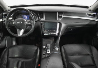 Подержанный автомобиль Infiniti QX50 2018 года (13 фото)