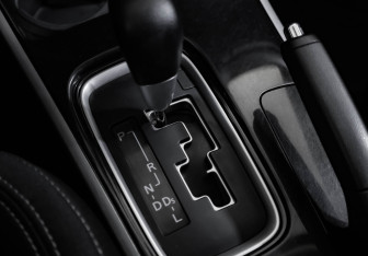 Подержанный автомобиль Mitsubishi Outlander 2020 года (15 фото)