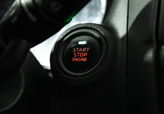 Подержанный автомобиль Mazda CX-5 2013 года (17 фото)