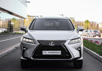 Подержанный автомобиль Lexus RX 2017 года (5 фото)