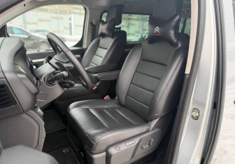 Подержанный автомобиль Citroen SpaceTourer 2018 года (13 фото)